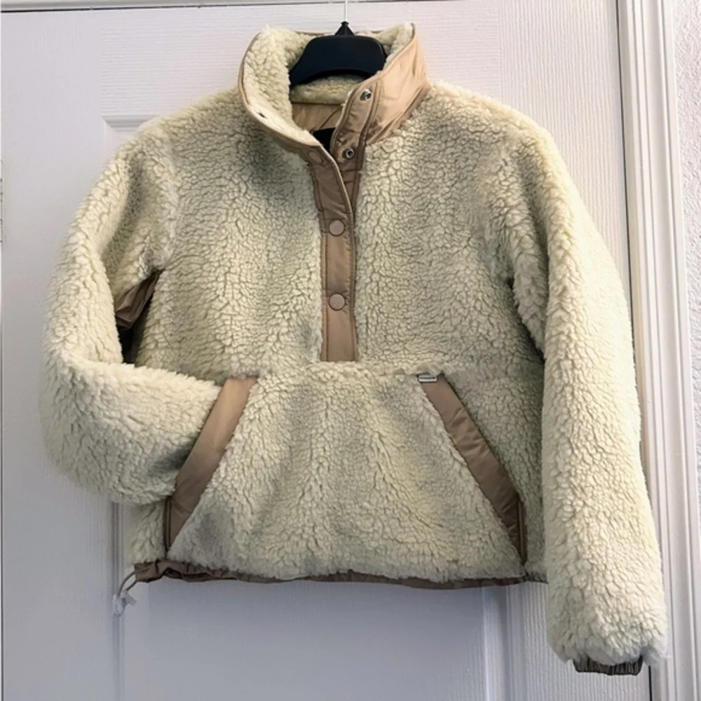 NWT COACH Sherpa Jacket Stand-Up Collar‎ Pull Over In Recycled Polyester Cream